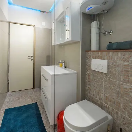 Antonia With Jacuzzi Apartamento Split