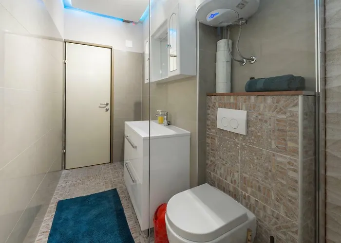 Antonija With Jacuzzi Apartamento Split